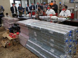 Bareskrim Pamer Duit Rp 217 M dari Pinjol Ilegal