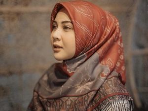 Kesha Ratuliu Urus Anak Tanpa Babysitter, Alasannya Bijak