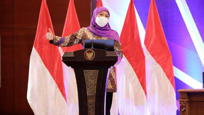Gubernur Khofifah Indar Parawansa