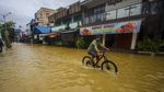 Ini Penyebab 6 Kabupaten di Kalbar Hampir Sebulan Masih Banjir