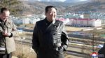 Gaya Kim Jong-Un Berjaket Kulit Usai Diisukan Meninggal