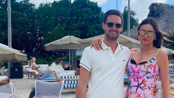 Mereka diketahui berpacaran sejak tahun 2015, kemudian melangsungkan pertunangan setahun kemudian sebelum akhirnya naik ke pelaminan. Foto: Instagram