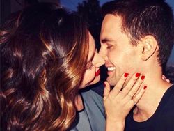 Kemesraan Istri Supermodel dan Suami Bos Teknologi Berduit Rp 149 Triliun