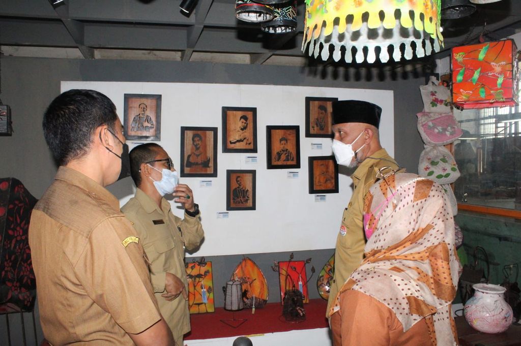 Pemprov Sumbar Dorong OPD Belanja Hasil Produk Siswa SMK