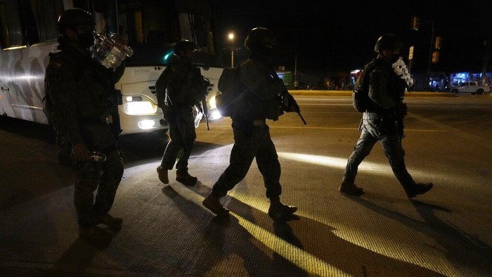 Penjara Ekuador Kerusuhan penjara yang mematikan, di Guayaquil, Ekuador.