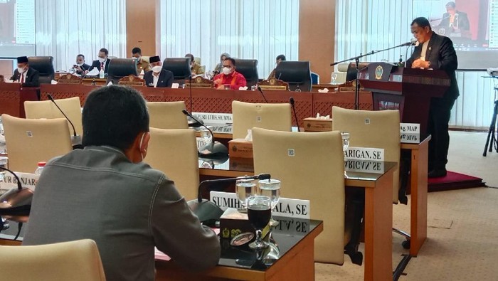 Rapat di DPRD Sumut (Ahmad Arfah-detikcom)