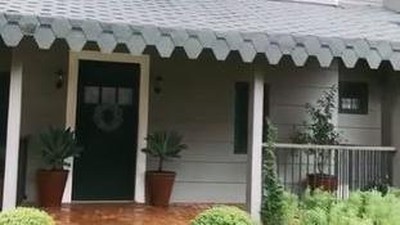 9 Potret Rumah Arya Saloka Bergaya Modern Rustic, Homey Banget!