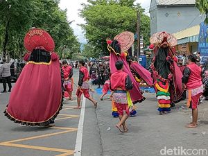 Dianggap Arogan dan Tak Mengayomi, Kasatpol PP Kota Kediri Didemo Seniman