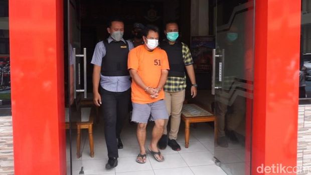 umroh murah dan investasi bodong di mojokerto
