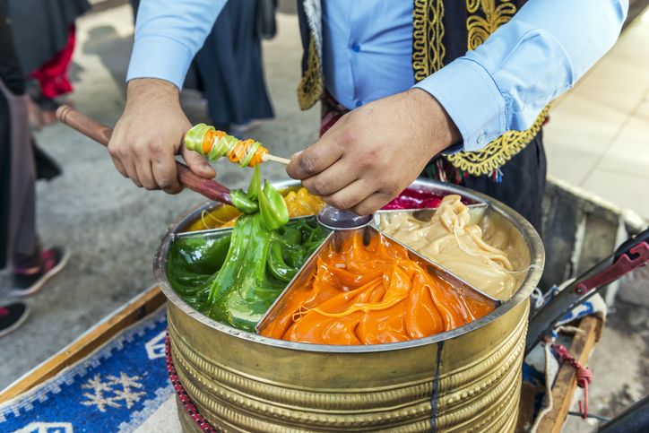 7 Street Food Manis Paling Ikonik di Dunia, Ada Martabak Indonesia!