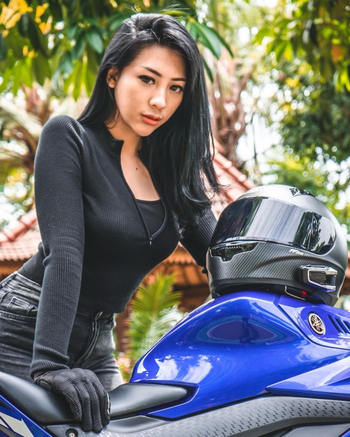 angela lorenza Angela Lorenza