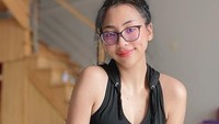 Angela Lorenza berpostur 165 cm dan lahir di Surabaya, 3 Agustus 1995. (Foto: dok instagram)