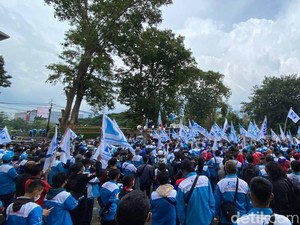 Tolak Penetapan UMP, 3.000 Buruh Akan Geruduk Kantor Ridwan Kamil