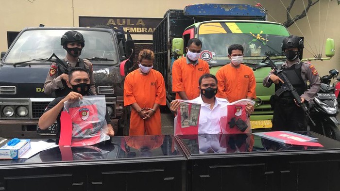Dua residivis pelaku pencurian sapi dan penadah ditangkap polisi