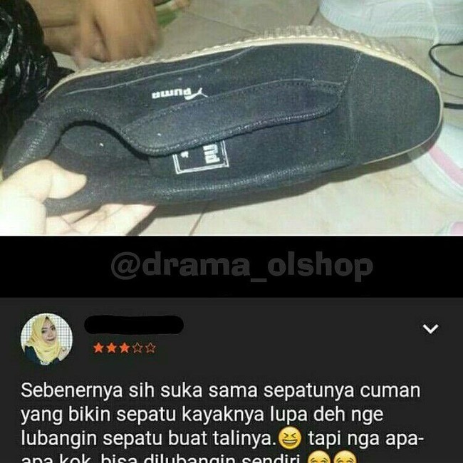 Mungkin belinya pakai harga diskon, jadi bentuk sepatunya juga di diskon. Untungnya masih bisa dilubangin sendiri jadi bisa dipakai. Ada yang pernah dapat barang dari olshop yang seperti ini juga? Foto: Facebook