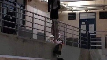 Ada yang melihat penampakan? Foto: reddit.com/confusing_perspective