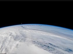 Mengagumkan! Pemandangan Bumi dari Kapsul SpaceX