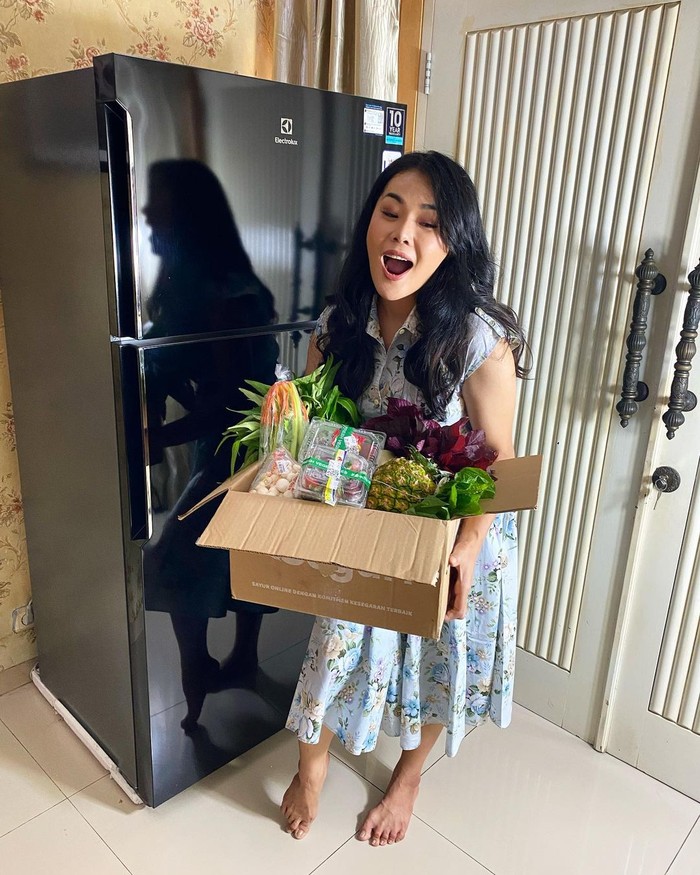 Intip Serunya Chef Aiko Saat Masak Seru Sambil Piknik Bareng Suami