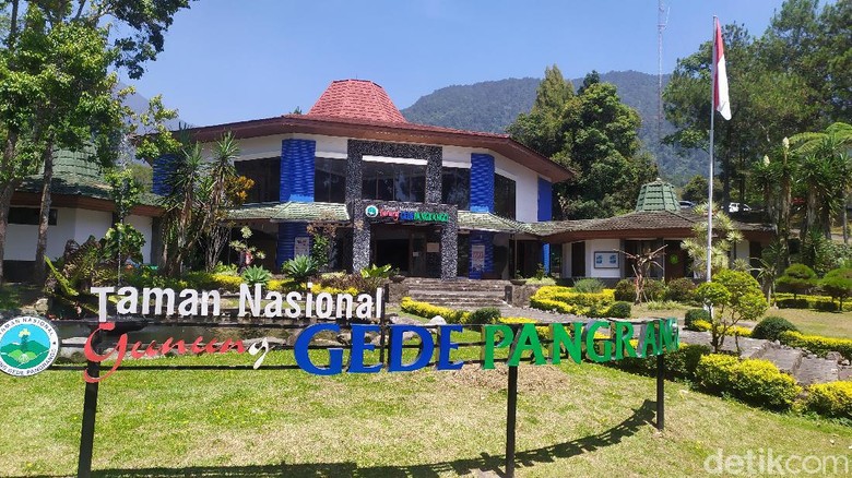 Kantor Balai Besar Taman Nasional Gunung Gede Pangrango