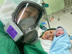 Tips dari Pasutri yang Punya Anak Kembar Beda 6 Tahun