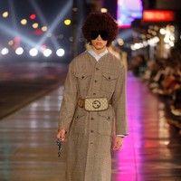 Gucci memamerkan busana terbarunya yang bertajuk Gucci Love Parade untuk koleksi Spring/Summer 2022. Foto: dok. Gucci.