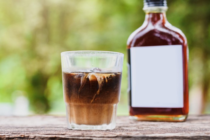 Kopi Cold Brew vs Kopi Panas, Mana yang Lebih Tinggi Kafeinnya?