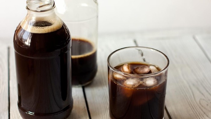 Lebih Sehat Kopi Panas atau Kopi Dingin? Ini Kata Pakar