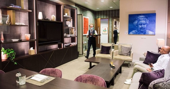 Lounge mewah di Bandara Heathrow