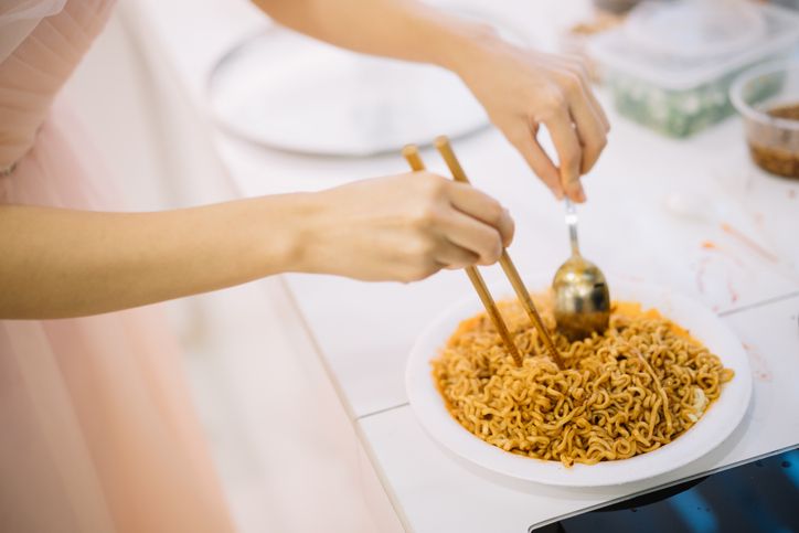 makanan tinggi garam disebut memicu kenaikan berat badan
