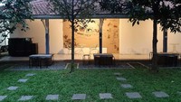 Ruang Rakyat Coffee & Garden lokasinya ada di depan Taman Heulang, Jalan Beo, No 7, Kecamatan Tanah Sareal, Kota Bogor, Jawa Barat. Kafe ini ini merupakan tempat tongkrongan baru bagi anak-anak muda di Kota Bogor yang ingin menikmati kopi sembari berkumpul dengan teman, pasangan, dan keluarga.