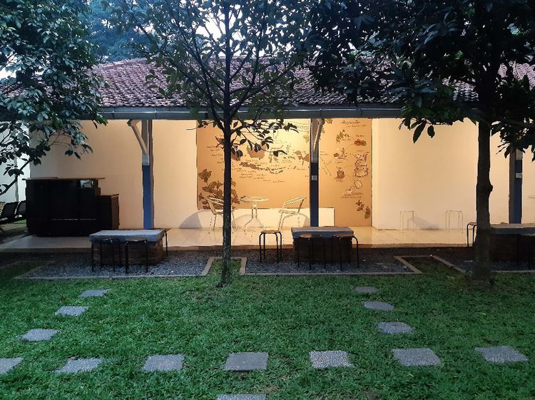 Menikmati Kopi dengan Suasana Tenang Guna Merefresh Otak