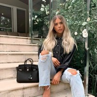 Mitch Greer mengaku pecinta Hermes sejak remaja. Dia kerap menenteng Hermes tipe Birkinnya kemana pun ia pergi. Foto: dok. Instagram