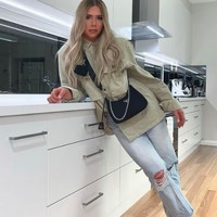 Mitch diisukan akan tampil di reality TV Bachelorette sehingga namanya menjadi kontroversi. Dalam reality show tersebut tidak pernah ada yang transgender. Foto: dok. Instagram