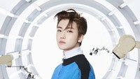 Foto-foto para member didominasi dengan warna biru. Foto: (dok. SM Entertainment)