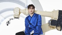 Konsep yang diambil kali ini adalah futuristik. Foto: (dok. SM Entertainment)
