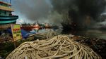 Deretan Kapal Nelayan di Pelabuhan Tegal Terbakar, Kerugian Ditaksir Rp 45 M