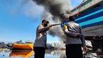 Deretan Kapal Nelayan di Pelabuhan Tegal Terbakar, Kerugian Ditaksir Rp 45 M