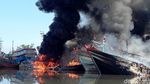 Deretan Kapal Nelayan di Pelabuhan Tegal Terbakar, Kerugian Ditaksir Rp 45 M