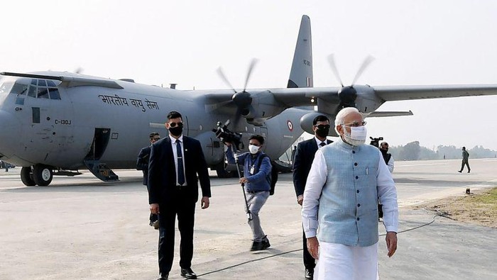 Mr Narendra Modi (front) after landing in a Hercules aircraft at the new Purvanchal Expressway in Sultanpur district in Uttar Pradesh state, on Nov 16, 2021.PHOTO: AFP