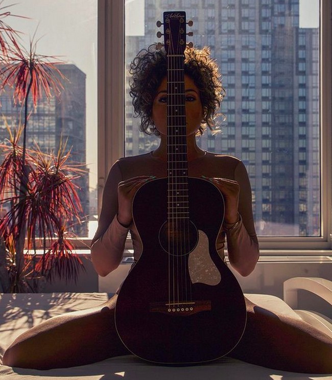 Kepolisian Daytona Beach menerima laporan terkait kejadian tersebut. Menurut The Daytona Beach News-Journal, Sophia Urista terancam dipidanakan. Pasalnya, tindakan mengekspos organ seksual di depan publik merupakan tindakan ilegal menurut hukum di Daytona. Pelakunya bisa dipenjara selama satu tahun dan kena denda US$ 1.000 atau Rp 14 juta. (Foto: Instagram/@sophiaurista)