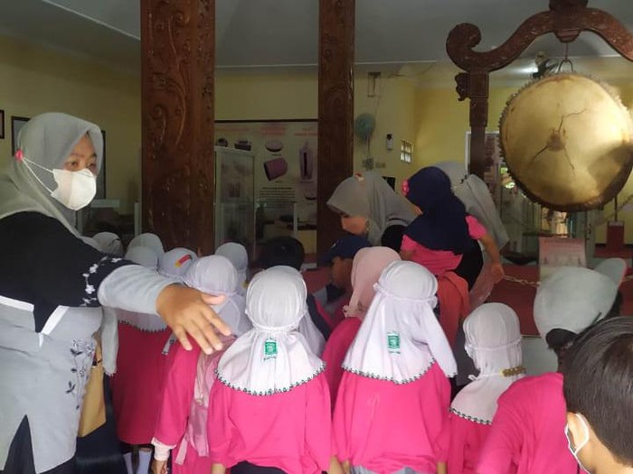 Tour Wisata Sejarah di museum sunan drajat