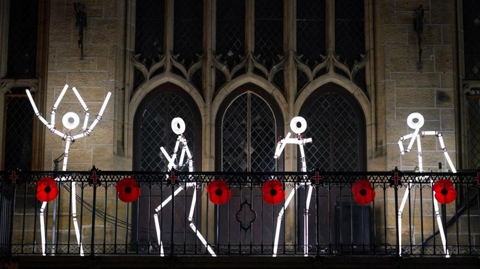 1353943158 Festival cahaya Lumiere adalah festival cahaya terbesar di Inggris dan hadir di Kota Durham selama empat malam dengan menghadirkan karya suara interaktif, karya yang dipimpin komunitas, dan 37 karya seni di seluruh kota ke lokasi-lokasi penting.
