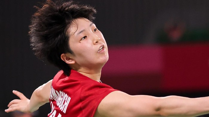 CHOFU, JAPAN - JULY 29: Akane Yamaguchi of Team Japan competes against Kim Gaeun of Team South Korea during a Womens Singles Round of 16 match on day six of the Tokyo 2020 Olympic Games at Musashino Forest Sport Plaza on July 29, 2021 in Chofu, Tokyo, Japan. (Photo by Lintao Zhang/Getty Images)