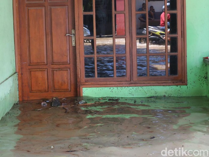 Banjir di Desa Jojo, Kecamatan Mejobo, Kudus, Kamis (18/11/2021).