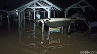 Dalam data di Pusdalops BPBD Trenggalek, banjir juga sempat terjadi di Desa Ngares Kecamatan Trenggalek, Desa Gembleb Kecamatan Pogalan dan Desa Kamulan Kecamatan Durenan.