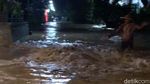Penampakan Banjir di Trenggalek Tadi Malam