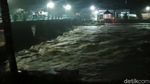 Penampakan Banjir di Trenggalek Tadi Malam