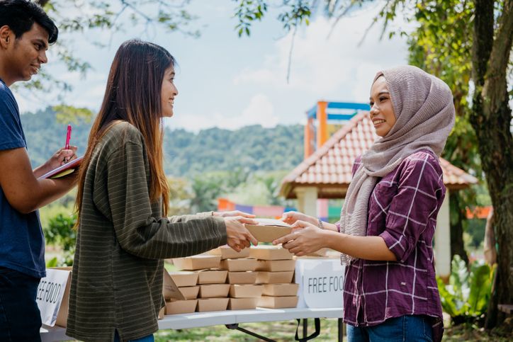 Masya Allah Ternyata Ini 6 Keutamaan Berbagi Makanan Di Hari Jumat 