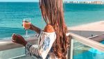 Pacar Baru Stefan William, Ria Andrews Hobi ke Beach Club