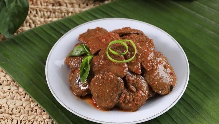Ilustrasi rendang atau semur jengkol